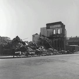 Demolition of 'Sungravure' building