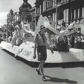 City of Sydney float, Waratah Spring Festival parade, Sydney, 1959