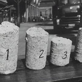 Test cylinders of concrete