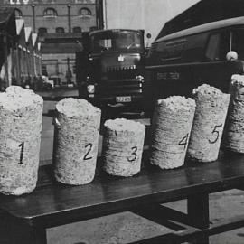 Test cylinders of concrete