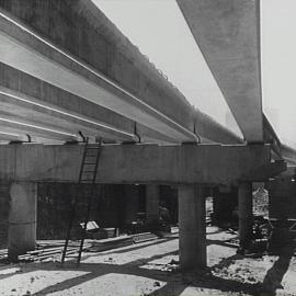 William Henry Street bridge construction