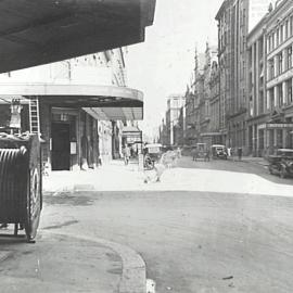 Laying electrical cable in Clarence Street Sydney, circa 1920