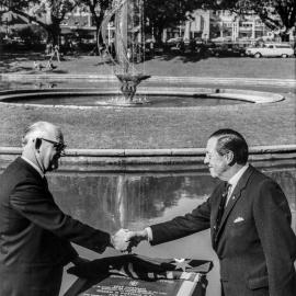 Plaque unveiling at Lake Northam Fountain Victoria Park Camperdown, 1967