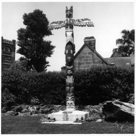 Canadian totem pole in Victoria Park Camperdown, 1964