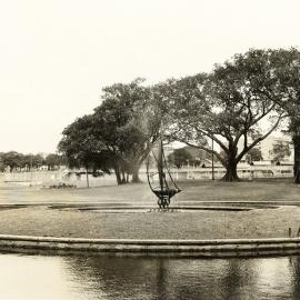 Barrenjoey Fountain, Lake Northam, Victoria Park Camperdown, 1969