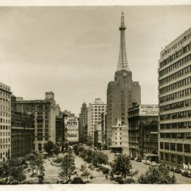 View of Wynyard Park from Margaret Street Sydney, circa 1945