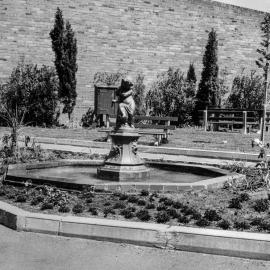 Memorial fountain, Strong Memorial Reserve, Oxford Street Paddington, 1969