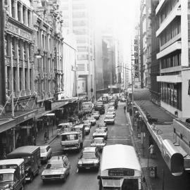 Traffic in Pitt Street