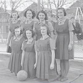 Netball team of schoolgirls