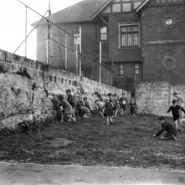 Maybanke Children's Playground, between Harris Street and Mount Street Pyrmont, 1930s