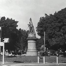 Relocation of Queen Victoria statue