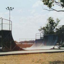 Skateboarding ramp