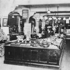 Woolworths, 1924