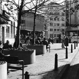 Roslyn St mini-plaza footpath widening.