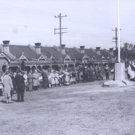 Crowd at dedication ceremony, Camperdown Memorial Rest Park Newtown, 1961