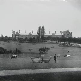 Sydney University - main building and Great Hall