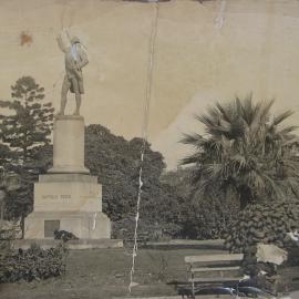 Captain Cook Statue