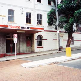 Raglan St, Waterloo