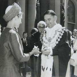 Presentation of keys to the city.