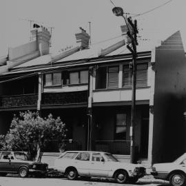 Streetscape with houses along Trinity Avenue Dawes Point, 1989