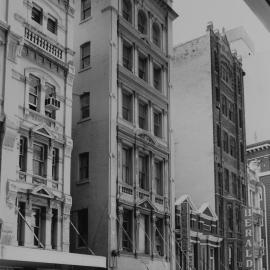 Streetscape with Underwood House, corner Hunter Street and Hamilton Lane Sydney, 1989