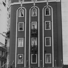 Grand Hotel and Fruit Stand, corner Hunter and Hamilton Streets Sydney, 1989