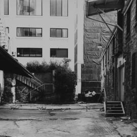 Buildings and courtyard, King Street Sydney, 1989