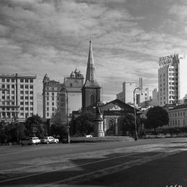 Queen's Square and St James Church, 1962