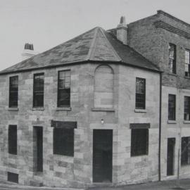 Early sandstone building, Reservoir Street Surry Hills, 1976