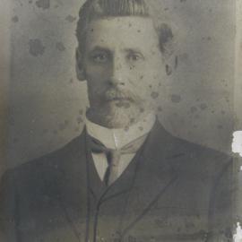 T.D. Glasscock, J.P. Town Clerk and Valuer.