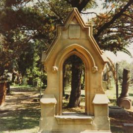 Former drinking fountain, Newtown, 1982