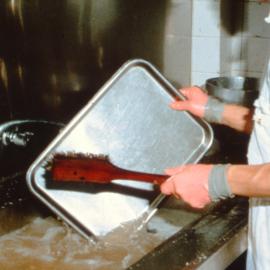 How not to clean food service trays