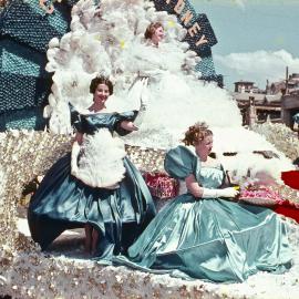 City of Sydney Council float in Waratah Festival parade, 1960