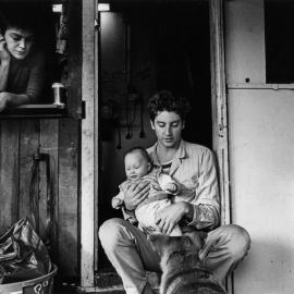 Family, possibly squatters, Pyrmont, 1988