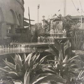 City of Sydney display fountain, Moore Park, 1970
