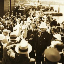 Chinese community welcome a visitor, 1930-1939