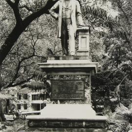 Statue of Thomas Sutcliffe Mort