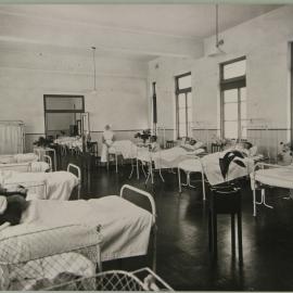 Crown Street Women's Hospital maternity ward, Surry Hills, no date