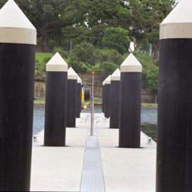 Pylons and walkway at Woolloomooloo Finger Wharf Redevelopment, 2000