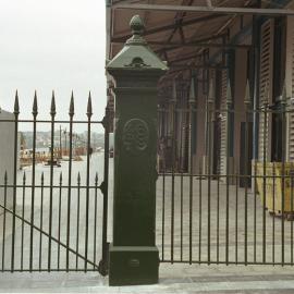 Entrance gate and gatepost at southern end of Woolloomooloo Finger Wharf Redevelopment, 2000