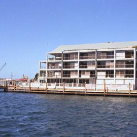 Progress of apartment block at Woolloomooloo Finger Wharf Redevelopment, 2000