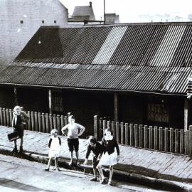 Group of children playing outside, Devine Street Erskineville, 1940s