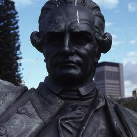 Captain Cook Statue.