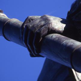 Statue of Captain Cook.