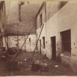 Print - Rear yard off Washington Lane Sydney,  1900
