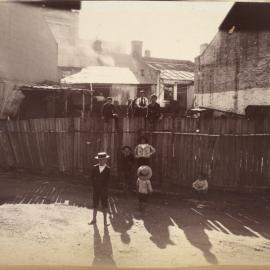 Print - Backyards in Millers Road Millers Point, 1901