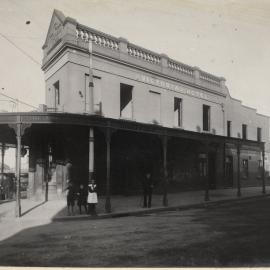 Print - Victoria Hotel in Oxford Street Darlinghurst, 1907