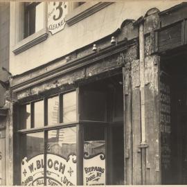 Print - W Bloch cleaning business in King Street Sydney, circa 1909-1911