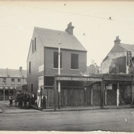 Print - Thomas Tuck plumber and gasfitter in Oxford Street Darlinghurst, circa 1909-1911