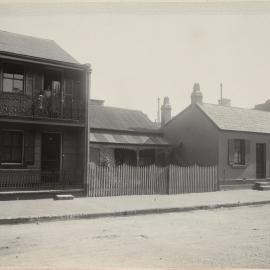 Print - Terraces and cottages in Pine Street Chippendale, 1914
